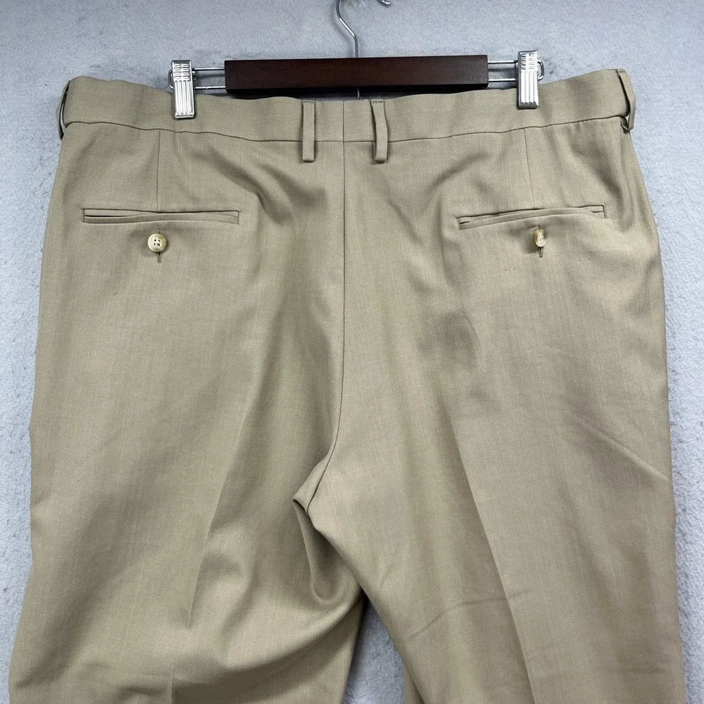 Haggar Dress Pants Mens 38x29 Premium Comfort Khaki Pleated Cuffed Professional